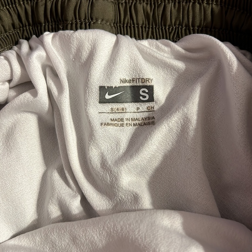 Nike shorts - Picture 2 of 4